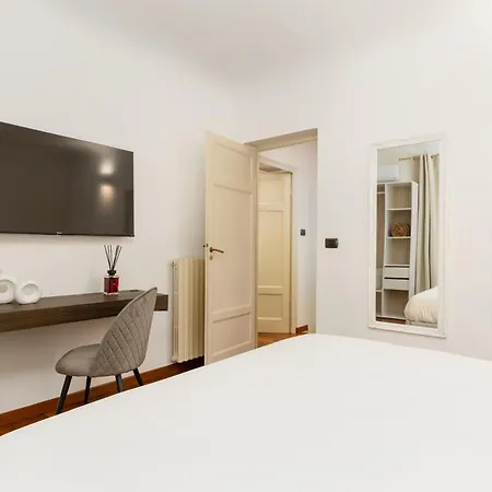Daire Luce - Stylish Terrace In The Heart Of