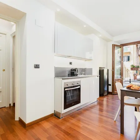 Luce - Stylish Terrace In The Heart Of Apartment Lucca