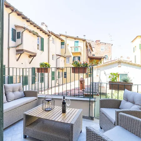 Daire Luce - Stylish Terrace In The Heart Of